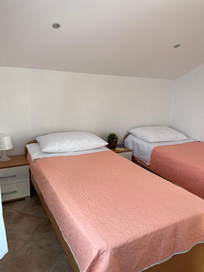 Apartments Marinovic Brzac المظهر الخارجي الصورة